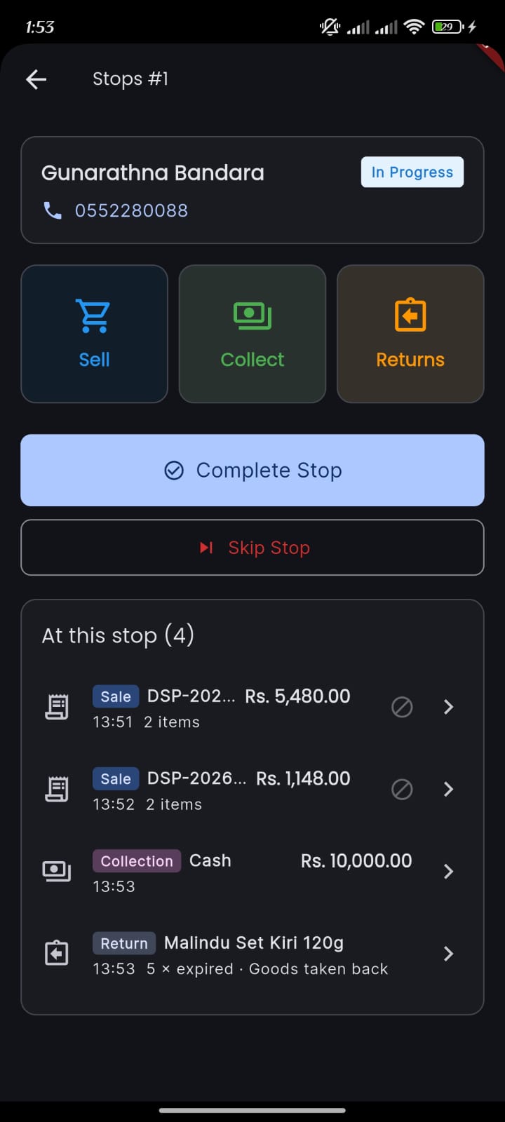 Opernexa field sales app on a phone showing a customer visit, order entry and remaining van stock while offline